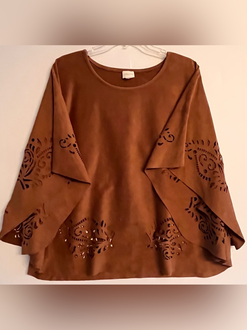 Chico’s Faux Suede Laser Cut Poncho Top Brown Kimono Boho Festival Warm Earth
